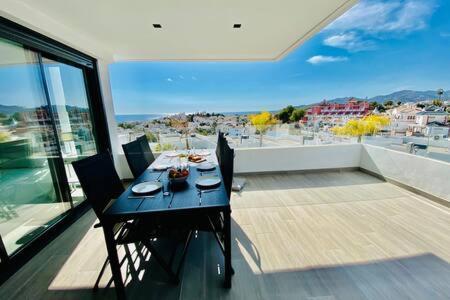 Royal Palm 22 Luxurious 3 Bedroom Penthouse Nerja Dış mekan fotoğraf