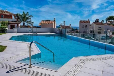 Royal Palm 22 Luxurious 3 Bedroom Penthouse Nerja Dış mekan fotoğraf