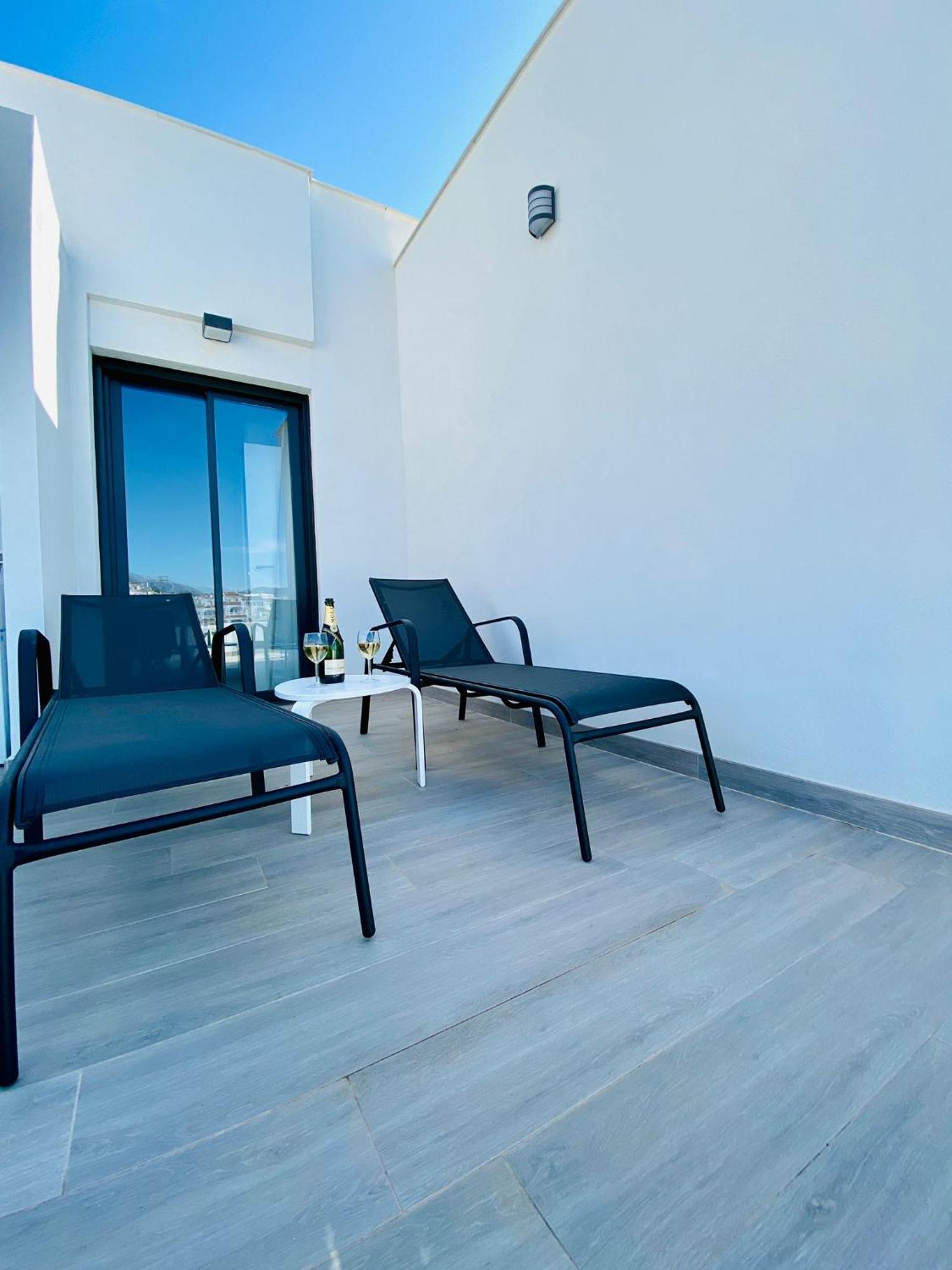Royal Palm 22 Luxurious 3 Bedroom Penthouse Nerja Dış mekan fotoğraf